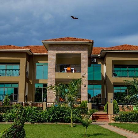 Lakepoint Villa 恩德培 外观 照片
