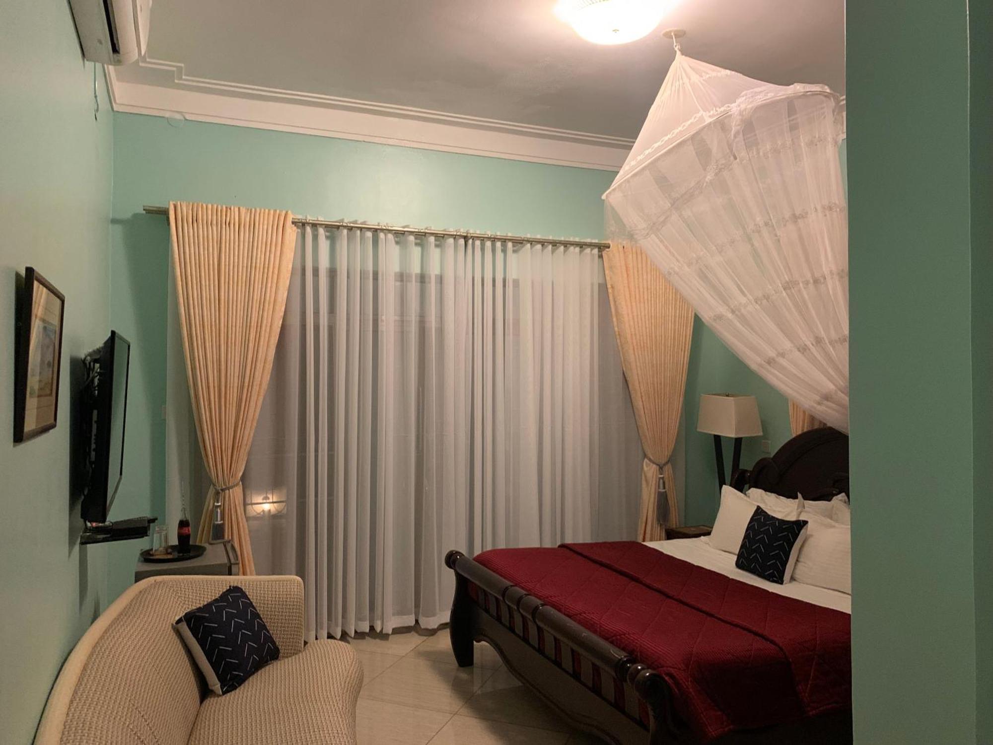Lakepoint Villa 恩德培 外观 照片