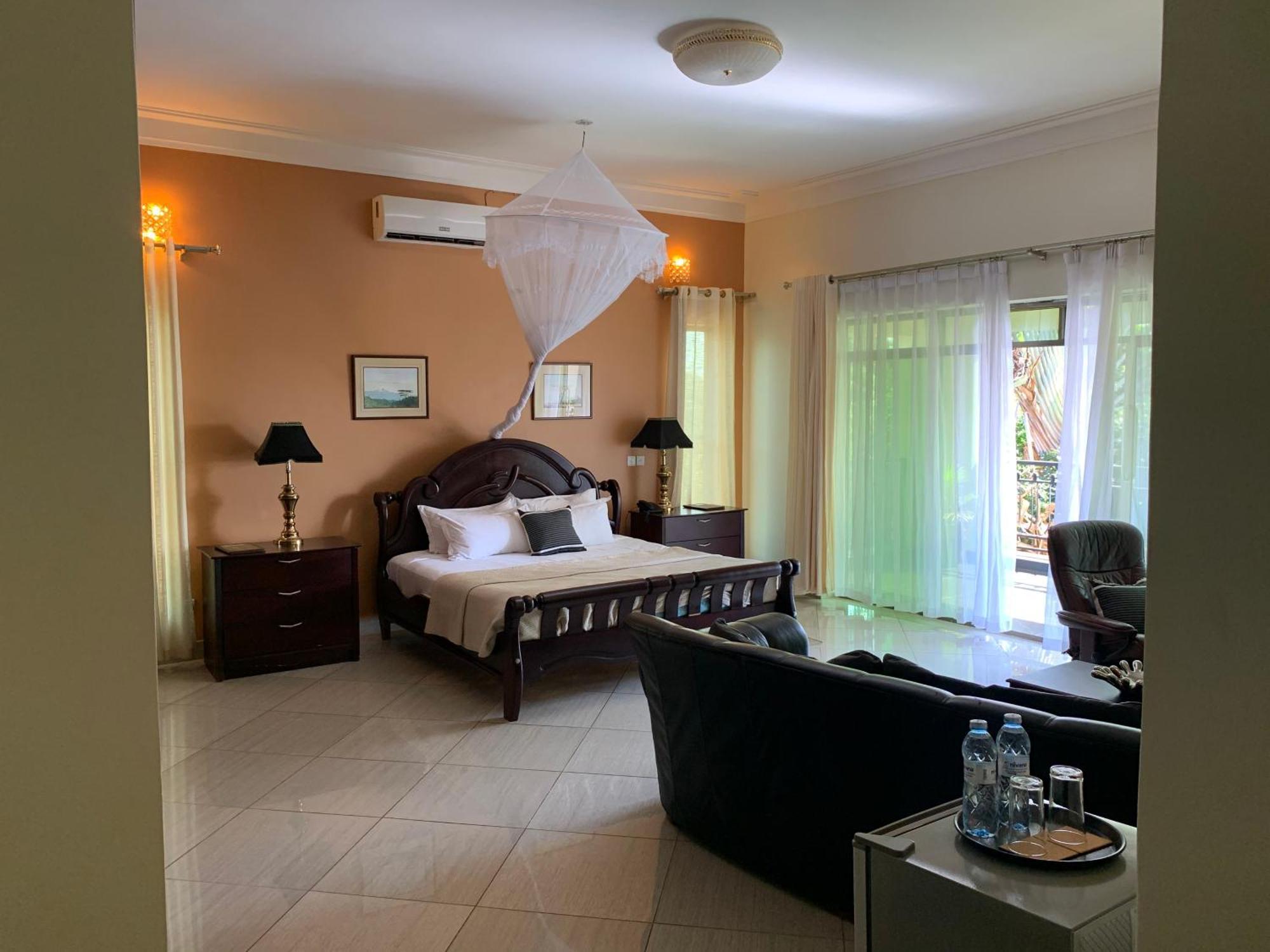 Lakepoint Villa 恩德培 外观 照片